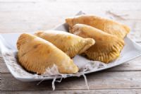 <strong>Pasties & Pies</strong> / <small>Empanadas</small>